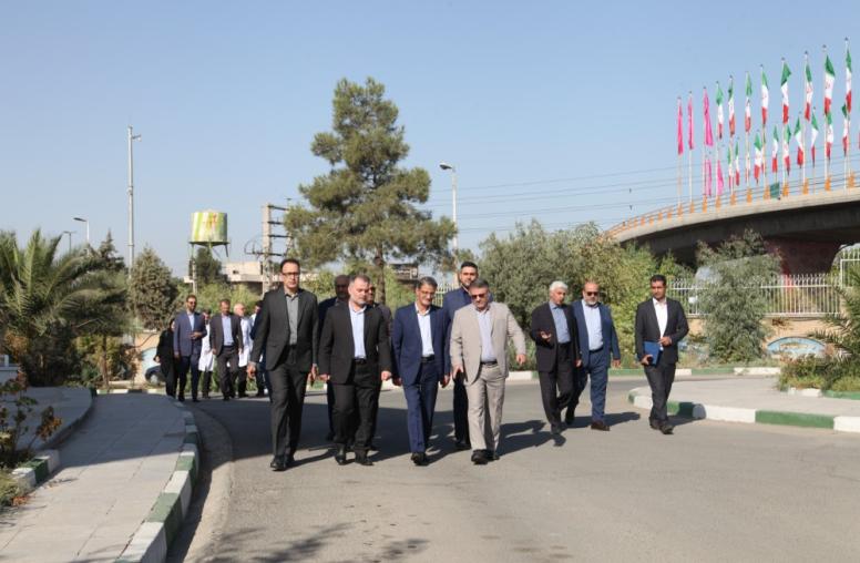 بازدید رییس دانشگاه علوم قضایی از مرکز تشخیصی آزمایشگاهی تهران